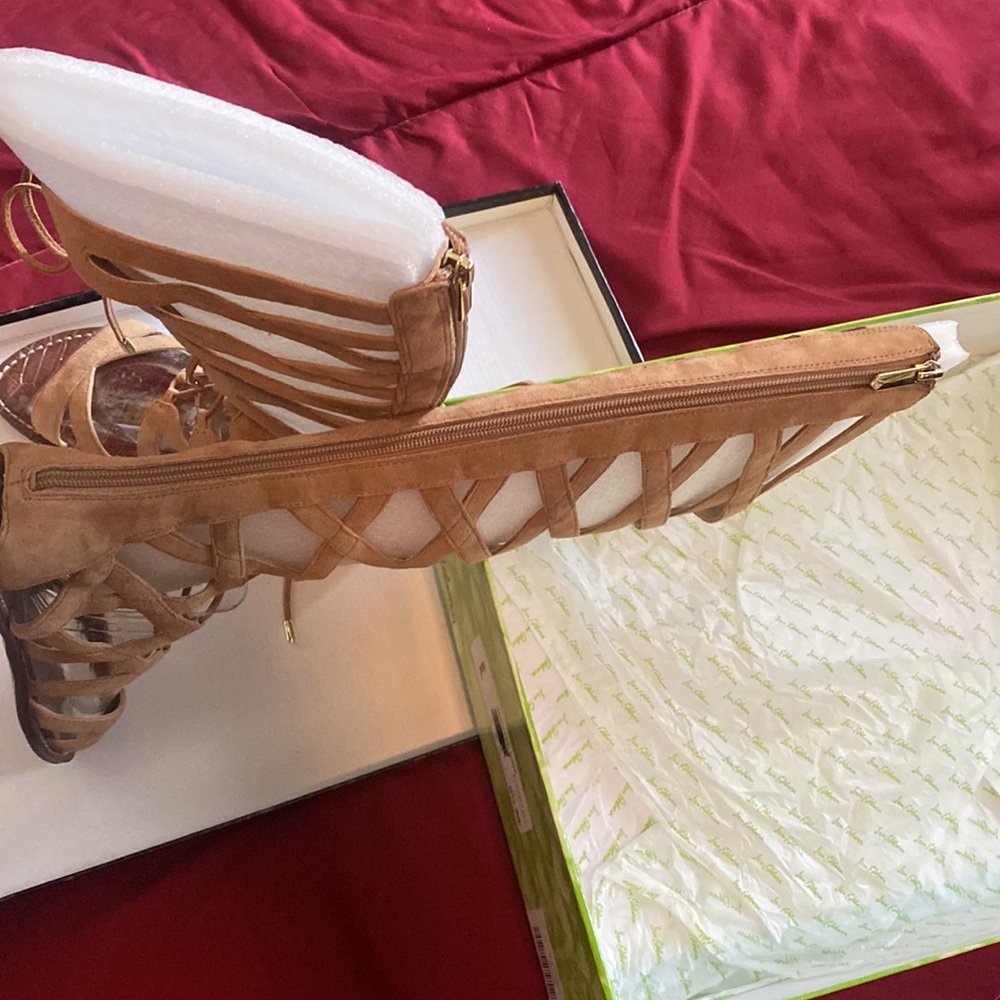 Tan, sued, lace up to calf sandal!  Very Stylish. - Picture 9 of 9